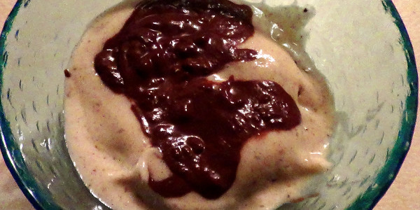 Vanana Ice Cream with Hot Fudge Sauce